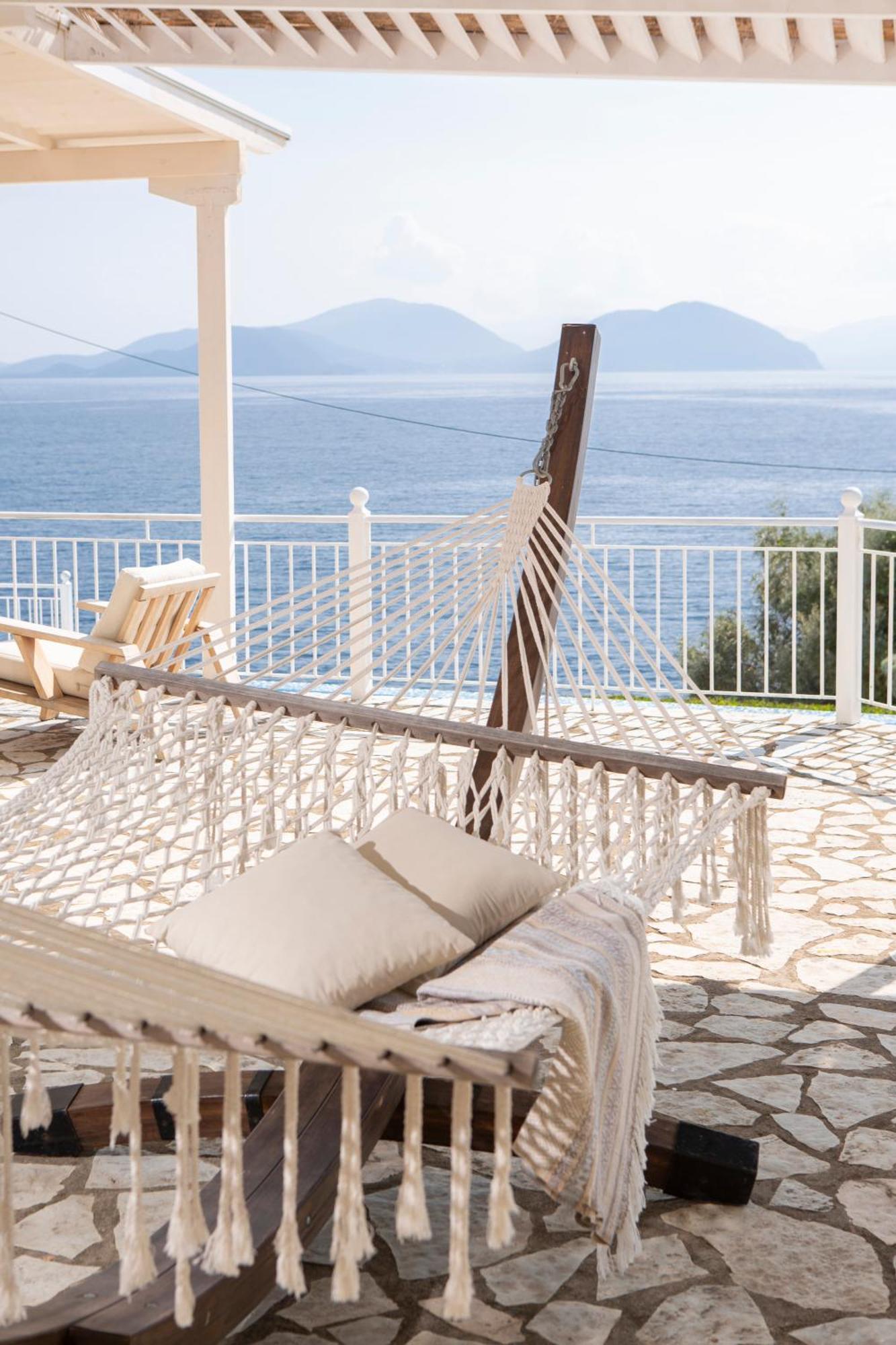 Ionian Calm Villas วาซีลีกี ภายนอก รูปภาพ