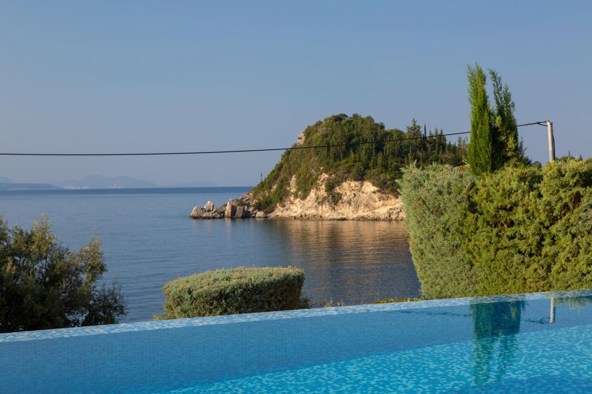 Ionian Calm Villas วาซีลีกี ภายนอก รูปภาพ