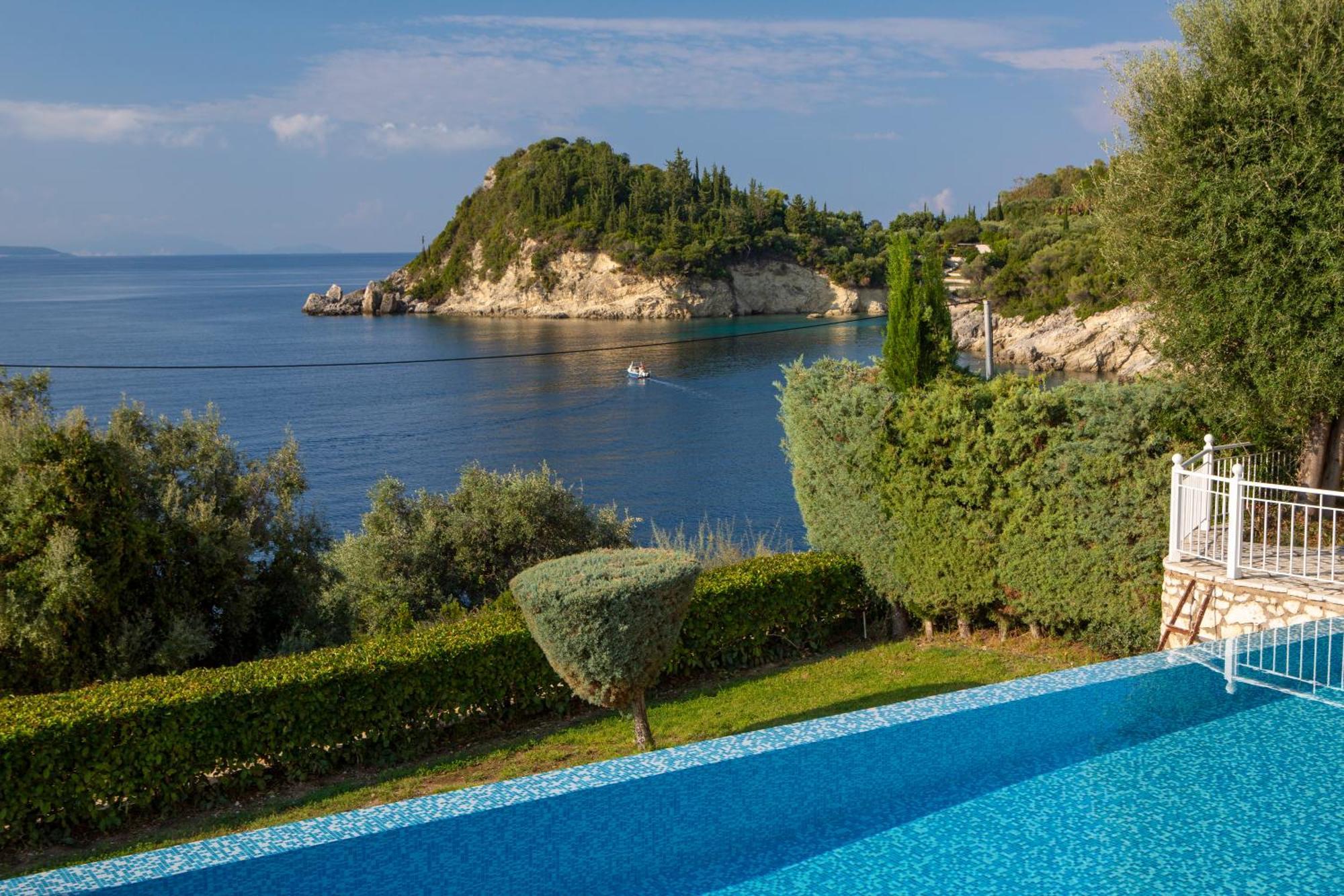 Ionian Calm Villas วาซีลีกี ภายนอก รูปภาพ