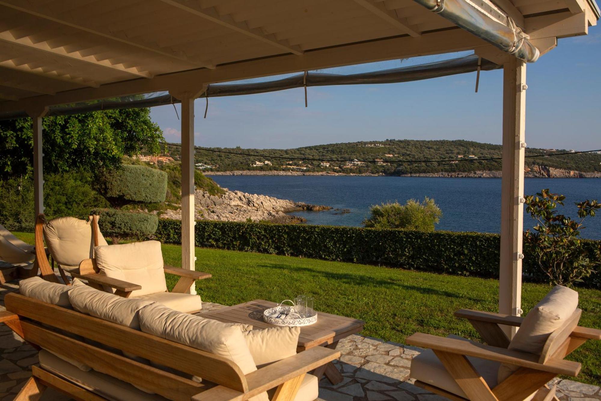 Ionian Calm Villas วาซีลีกี ภายนอก รูปภาพ